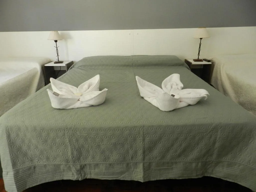 Hotel 376 — 3