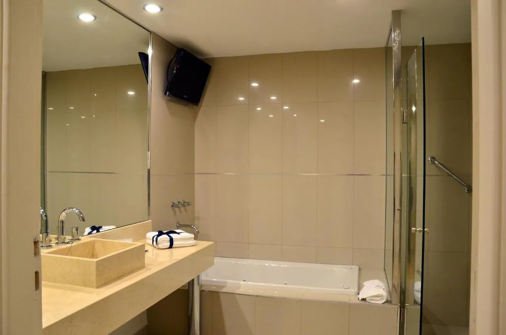 Le Parc Hotel & Suite — 3
