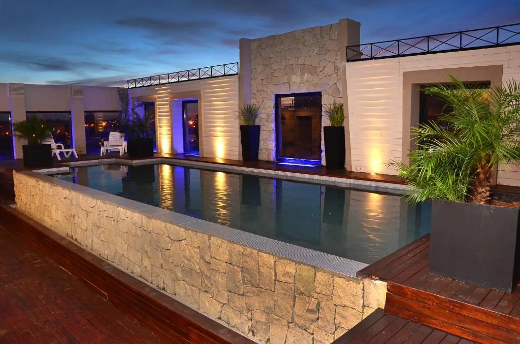 Le Parc Hotel & Suite — 4