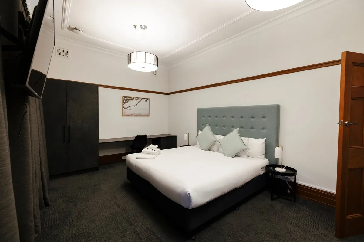 Guildford Hotel — 2