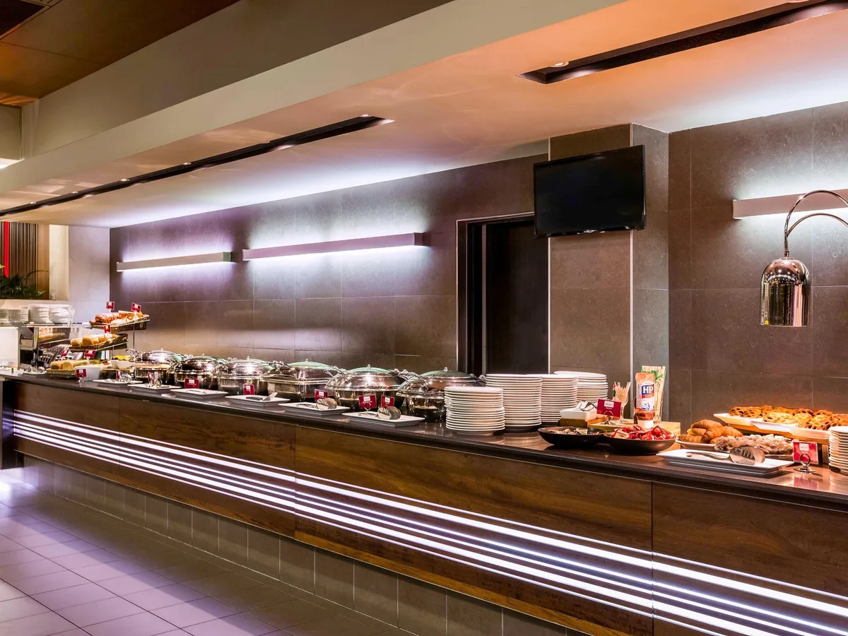 Mercure Sydney Liverpool — 3
