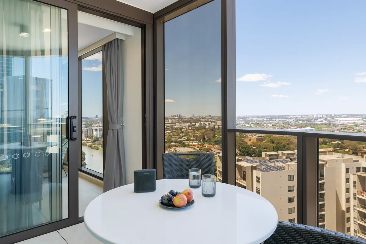Meriton Suites George Street, Parramatta — 3