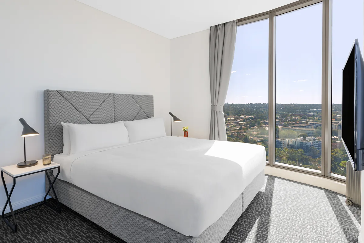 Meriton Suites George Street, Parramatta — 5