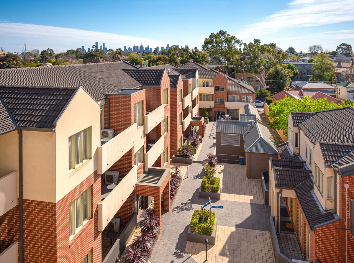 MainStay Suites Kew — 3