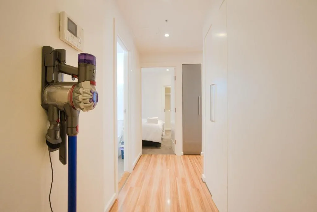 Amyra Residences at the Rowlands Apartments — 2