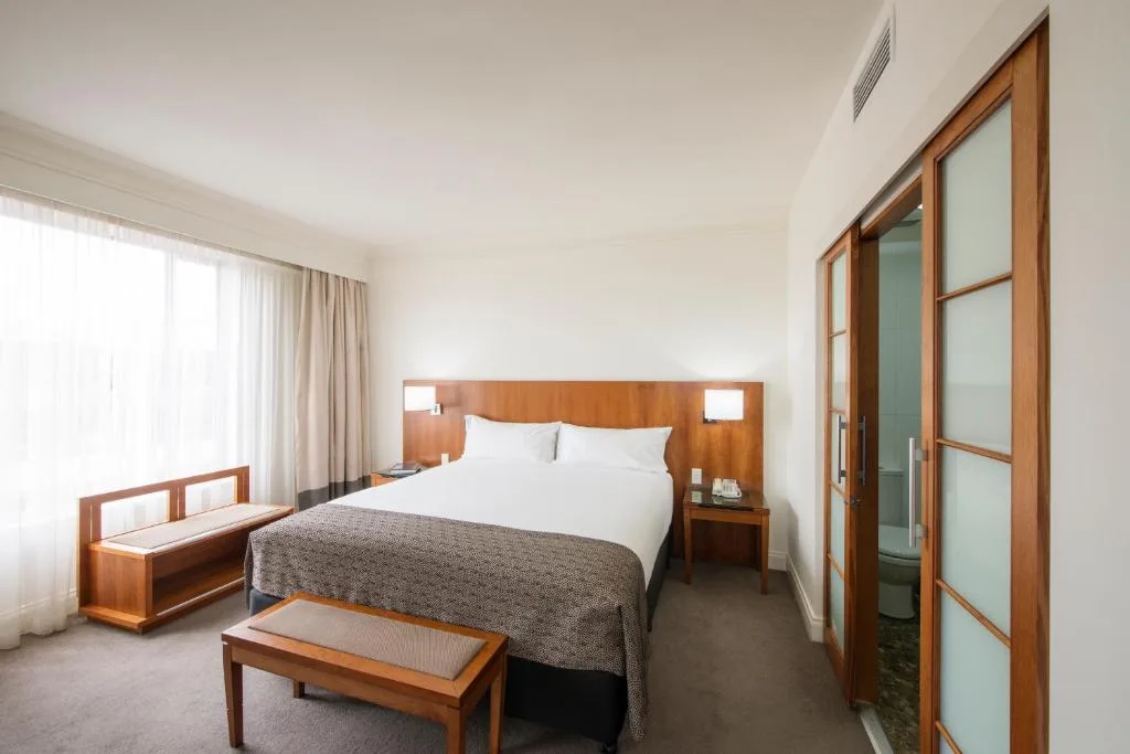 Majestic Roof Garden Hotel — 2
