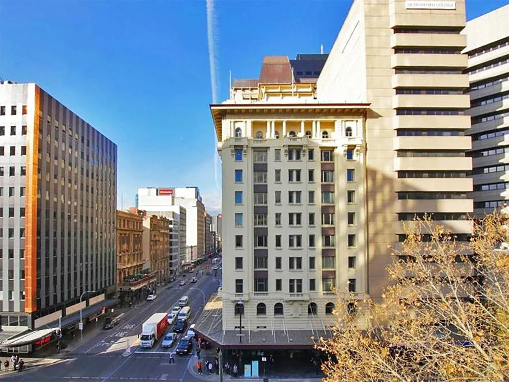 Mantra Adelaide Central — 2