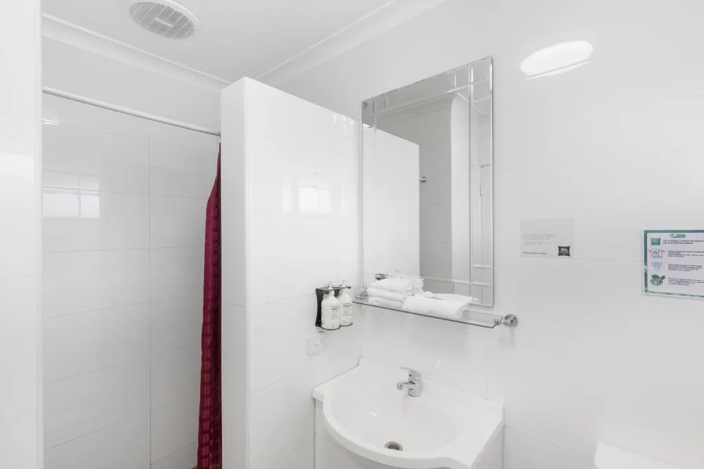 ibis Styles Albany — 3