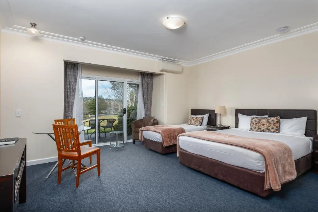 Moore Park Inn — 5