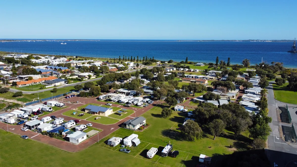 Cee & See Caravan Park — 2