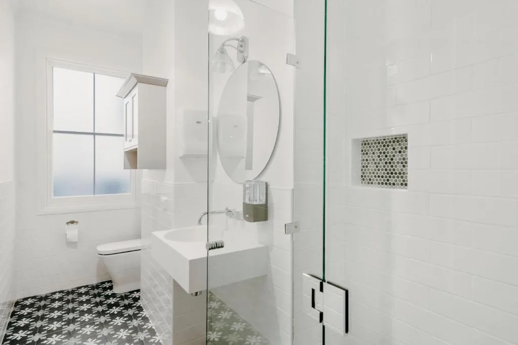 The Victoria Hotel Bathurst — 3