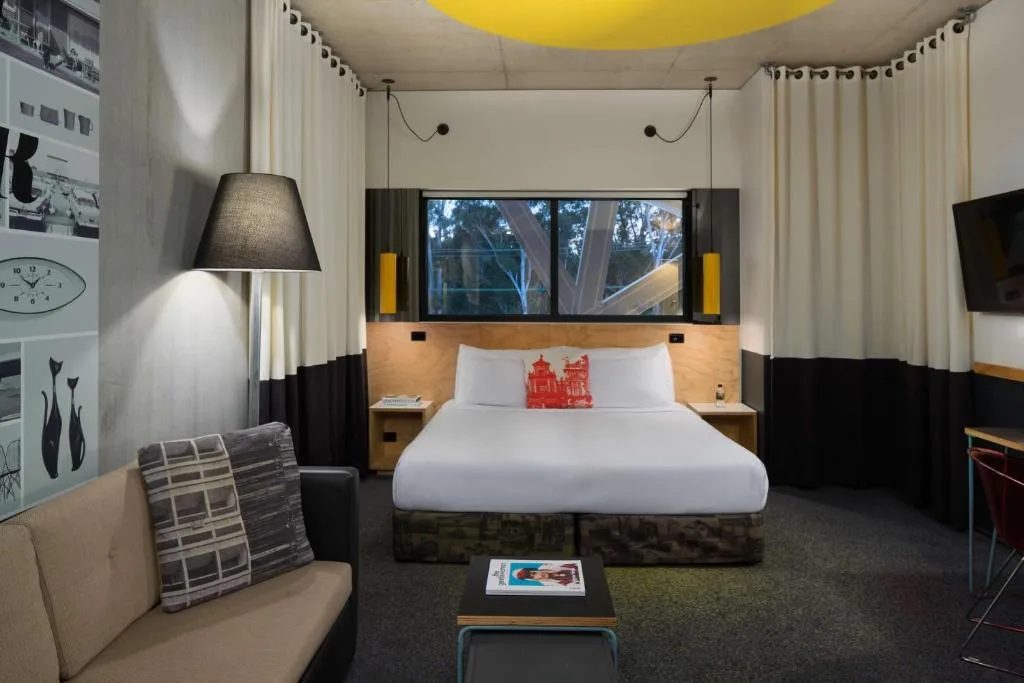 Atura Blacktown — 2