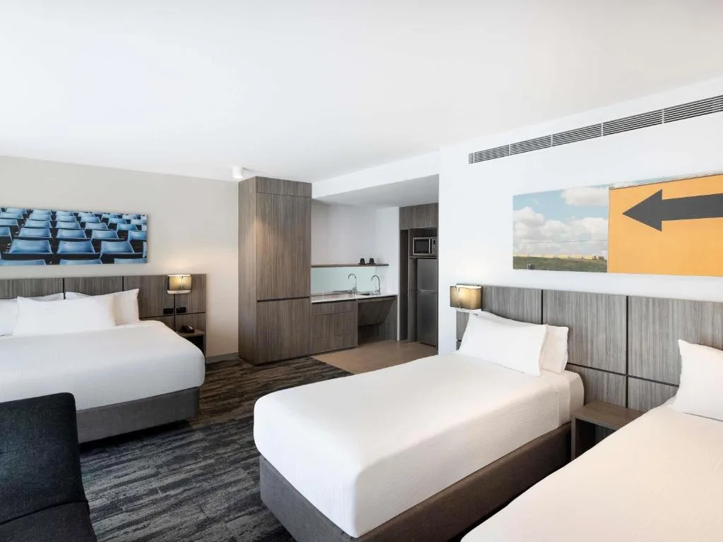 Mercure Sydney Blacktown — 2