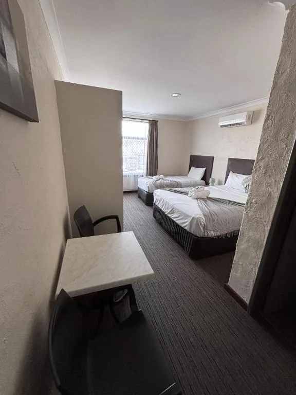 Prince of Wales Hotel, Bunbury — 2