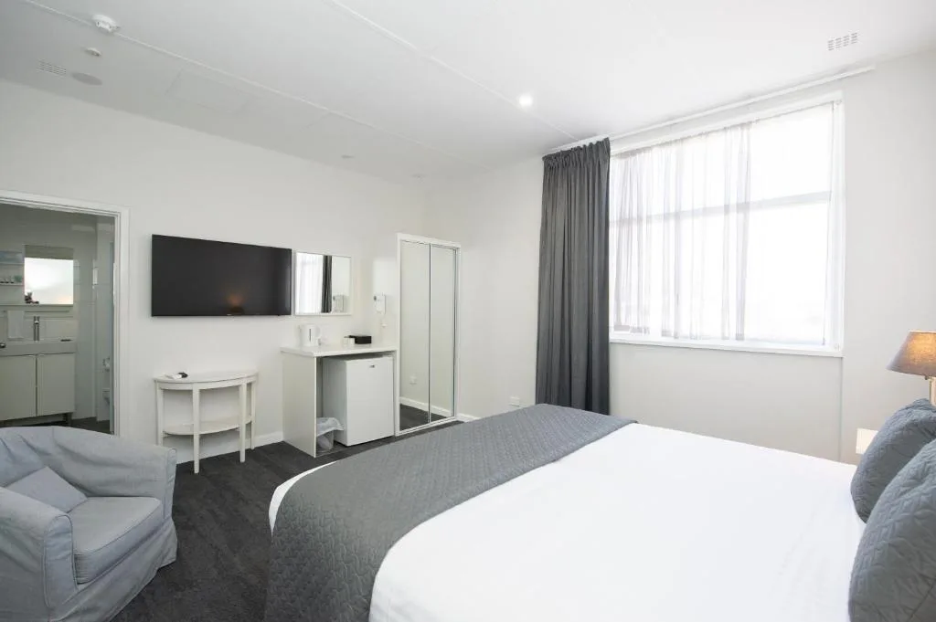 The Parade Hotel — 4