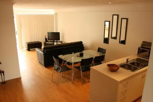Alexandra Apartments — 5
