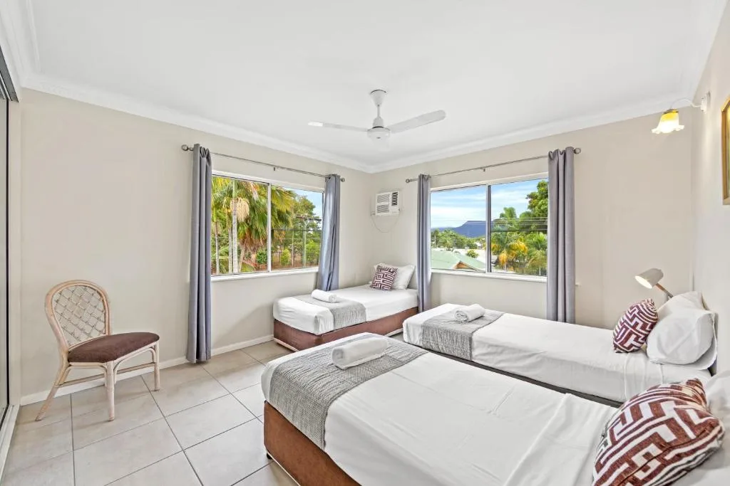 Koala Court Holiday Apartments — 5