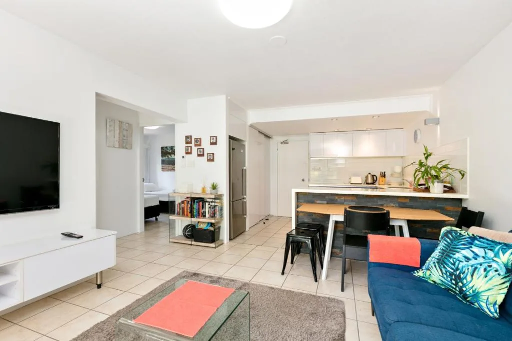 Reef Gateway Apartments — 5