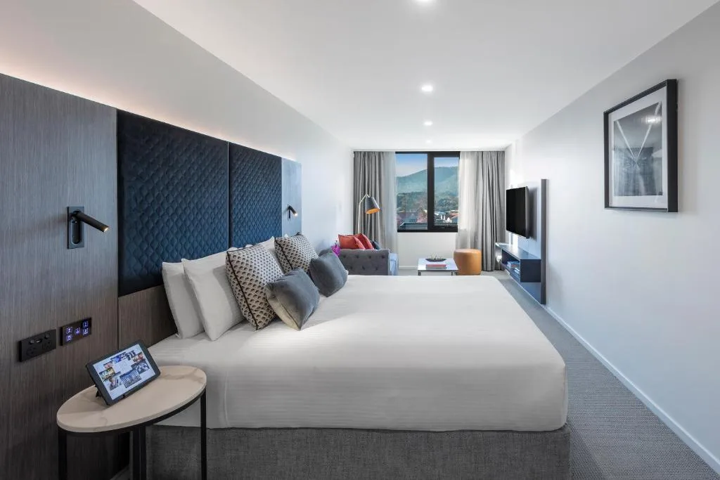 Deco Hotel Canberra — 2