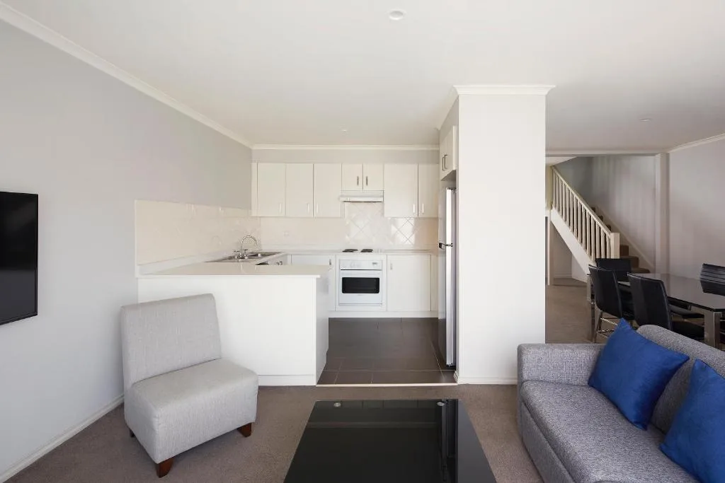 Pinnacle Apartments — 5