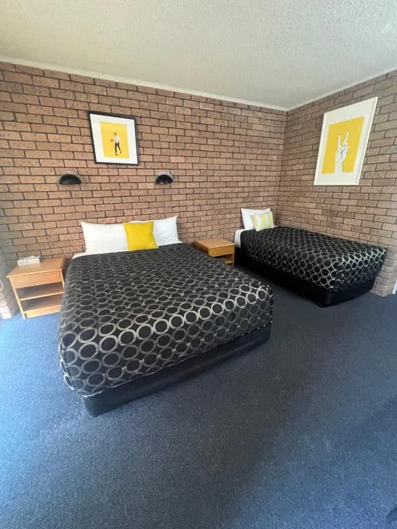 Cessnock Vintage motor inn