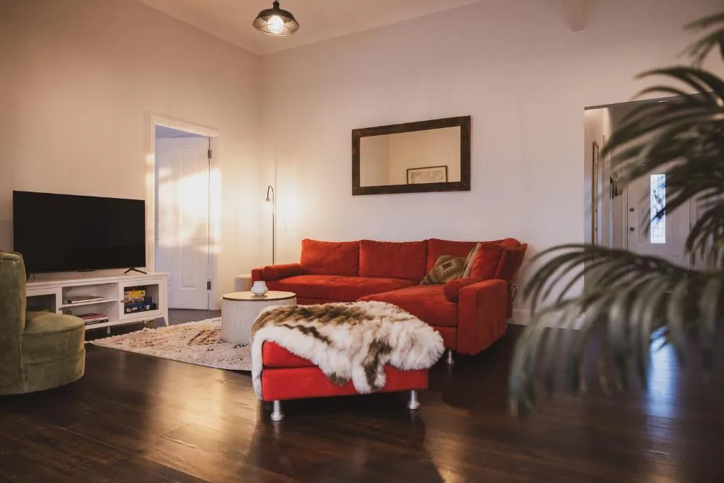 Halcyon Days your perfect getaway Sunday late check out, pet friendly! — 4