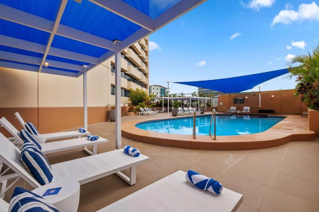 Hilton Darwin — 4
