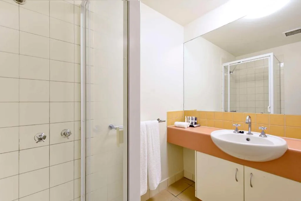 Metro Advance Apartments & Hotel — 3
