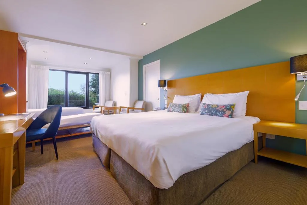 Nightelier Devonport Gateway Hotel — 5
