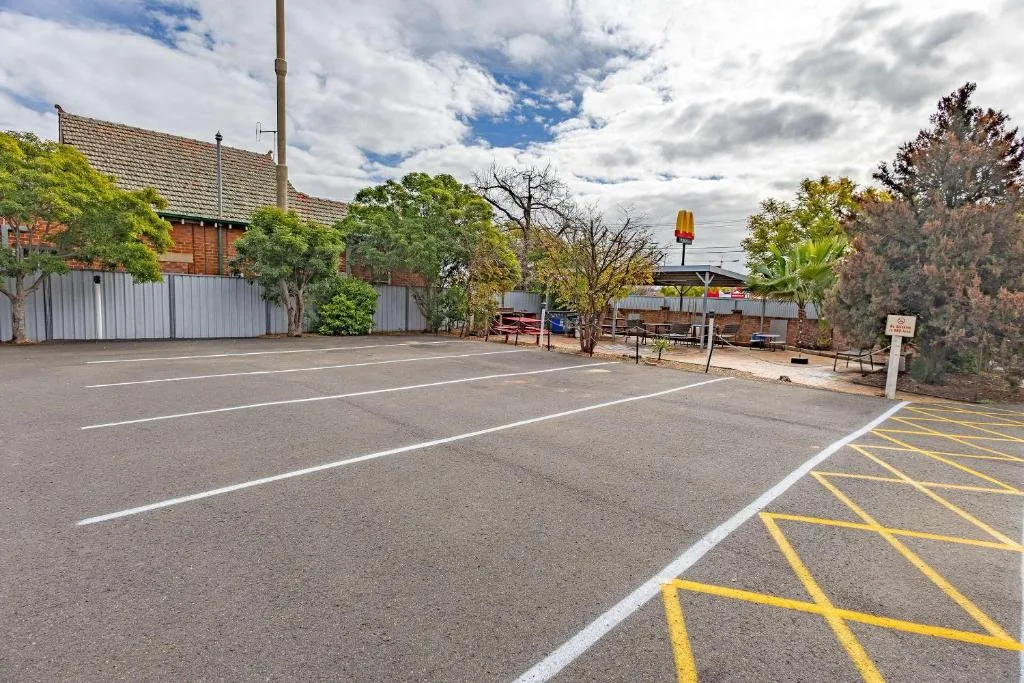 Shearing Shed Motor Inn — 5