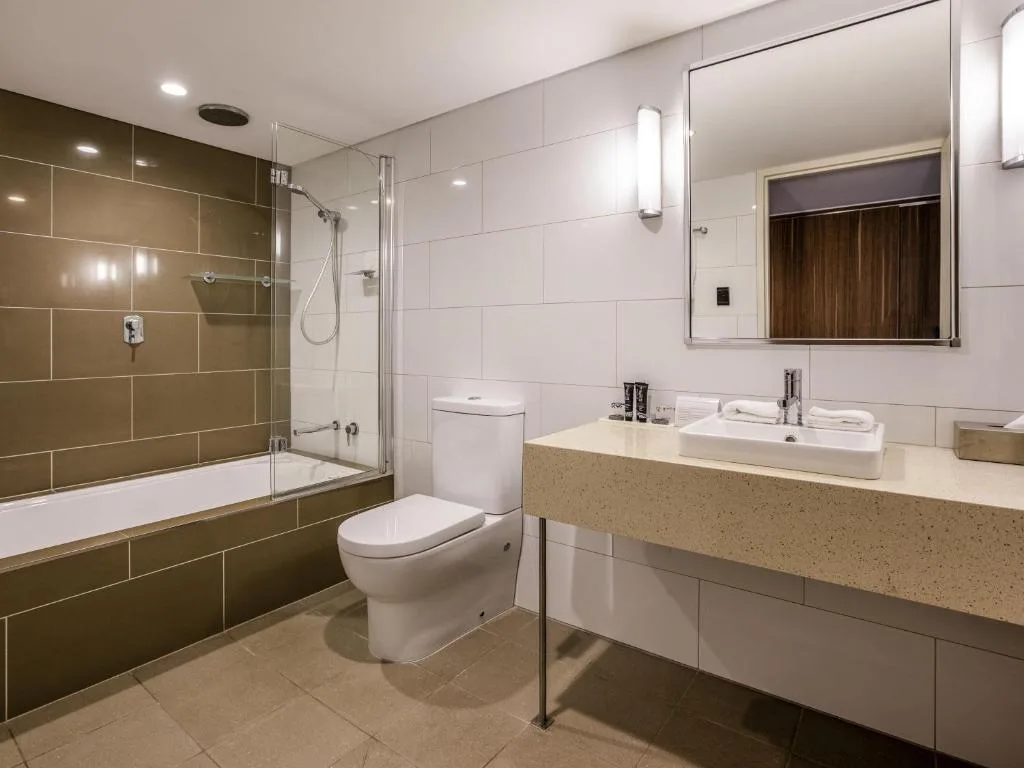 Mantra Gladstone — 2