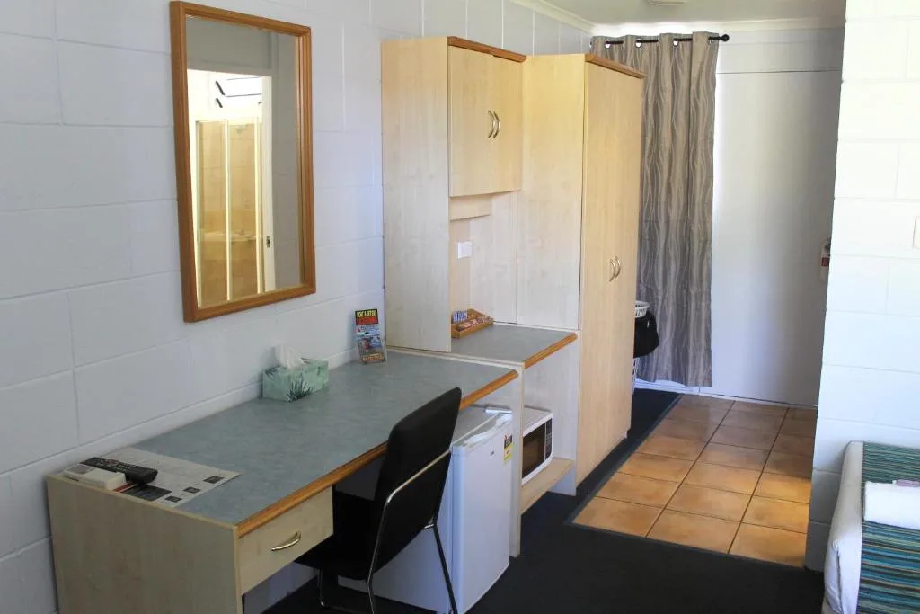 Rocky Glen Hotel Motel Gladstone — 3