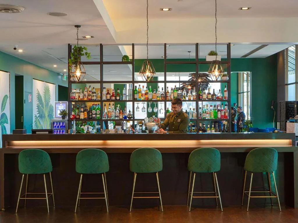 Novotel Melbourne Glen Waverley — 5