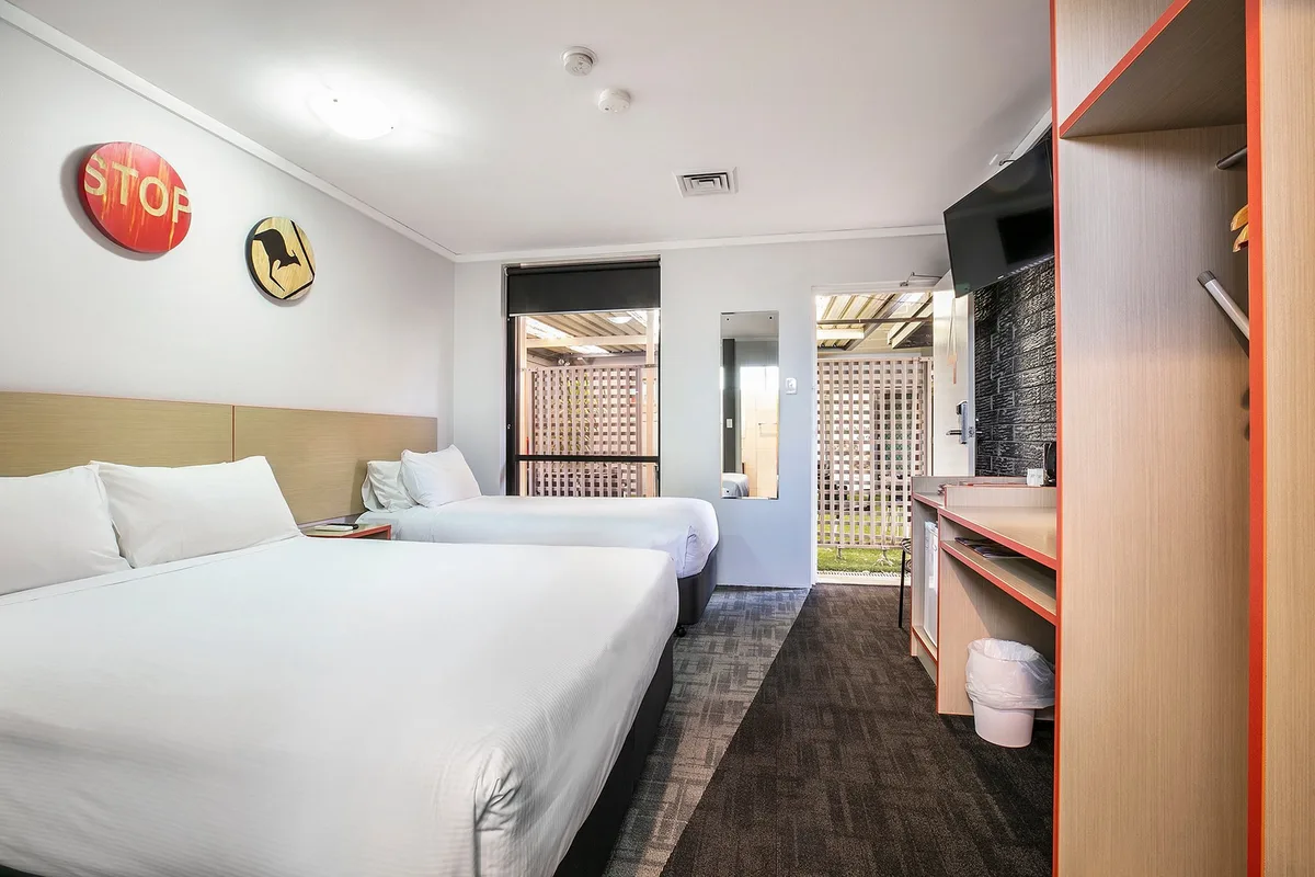 Jamison Hotel — 4