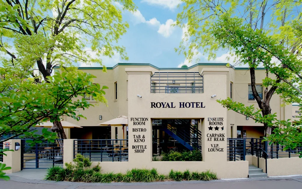 Royal Hotel — 4