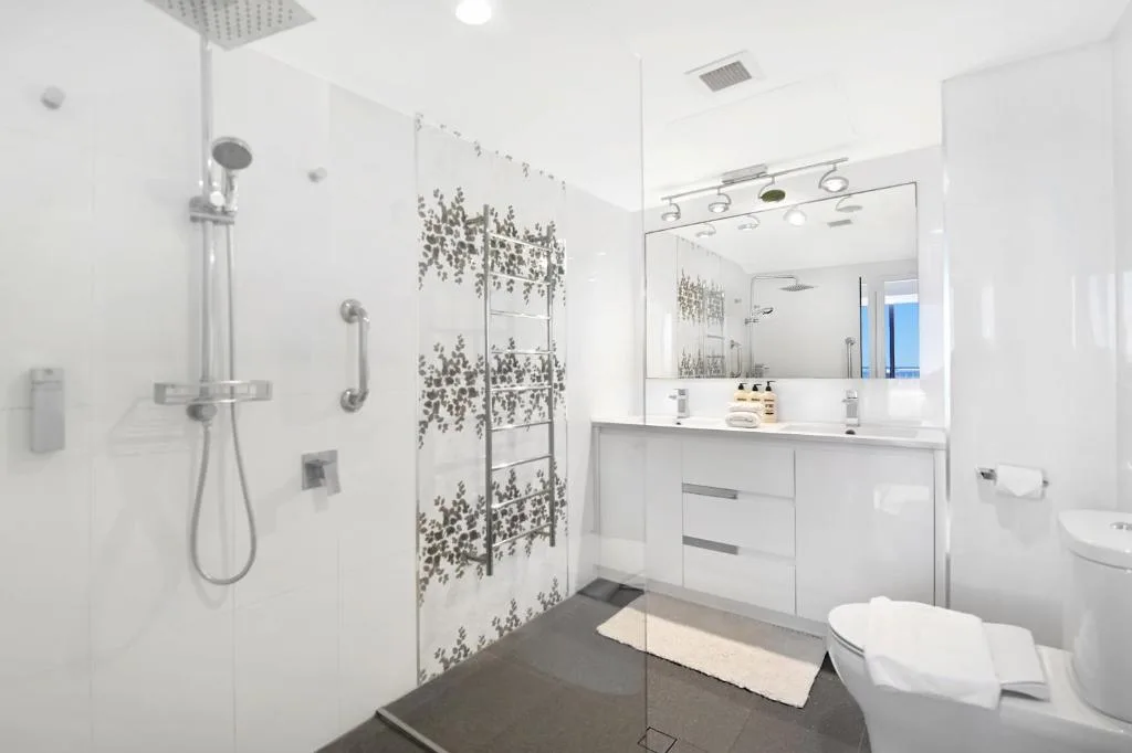 Albatross North Apartments — 5