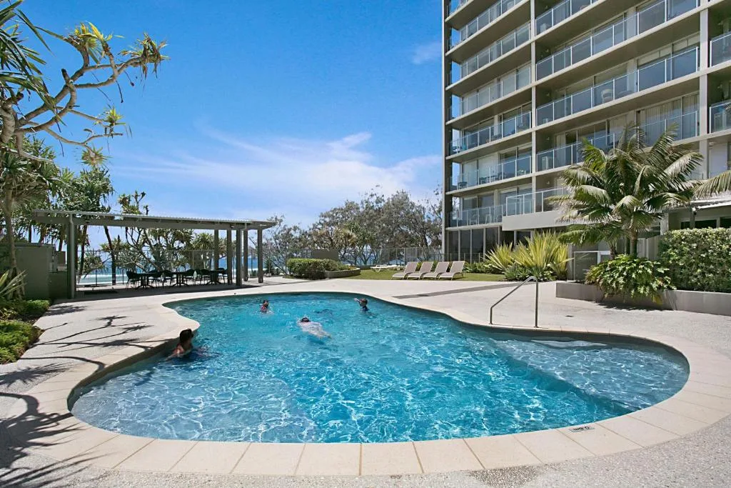One The Esplanade Apartments on Surfers Paradise — 2