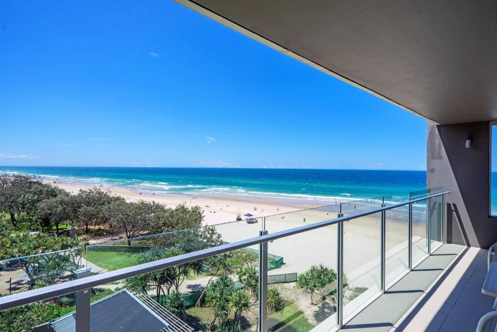 One The Esplanade Apartments on Surfers Paradise — 5
