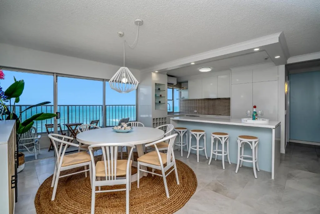 Pacific Plaza Apartments — 5