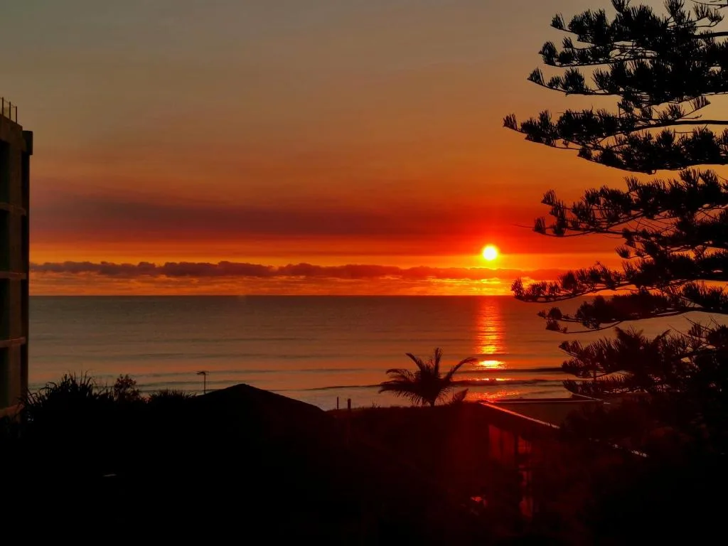 Surfers Chalet — 5