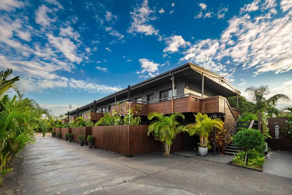 549 Apartments — 3
