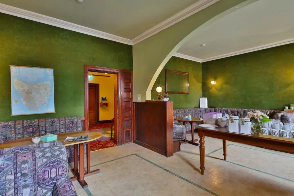 Astor Private Hotel — 4