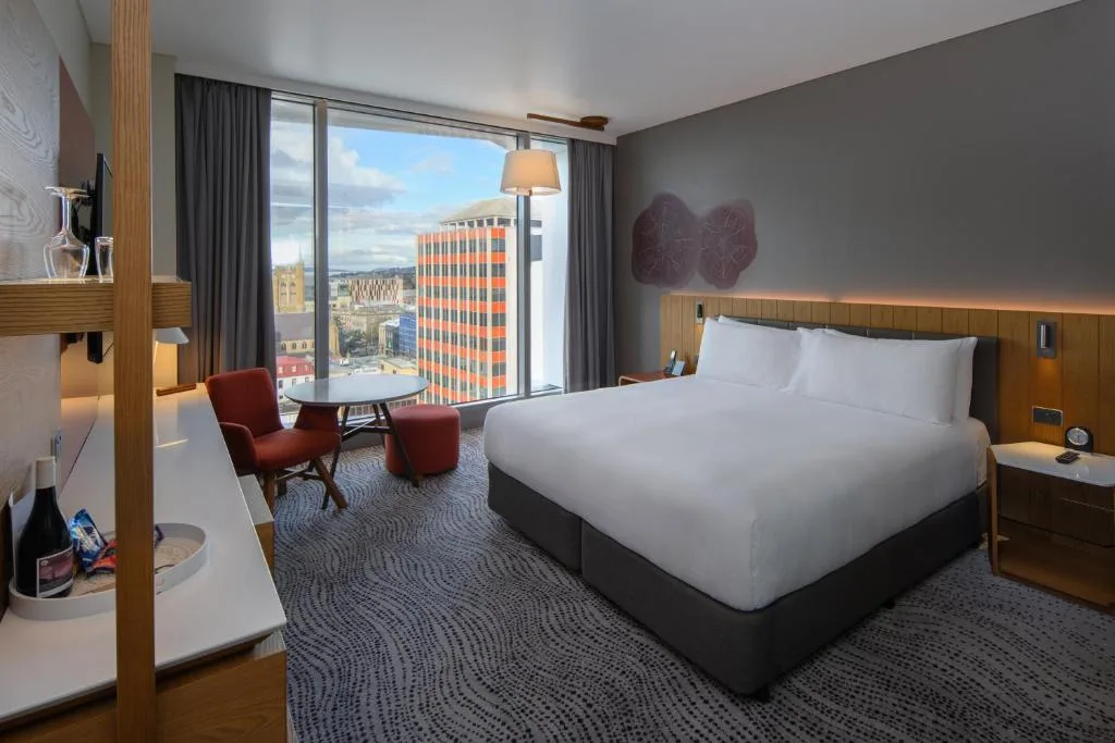Crowne Plaza Hobart by IHG — 3