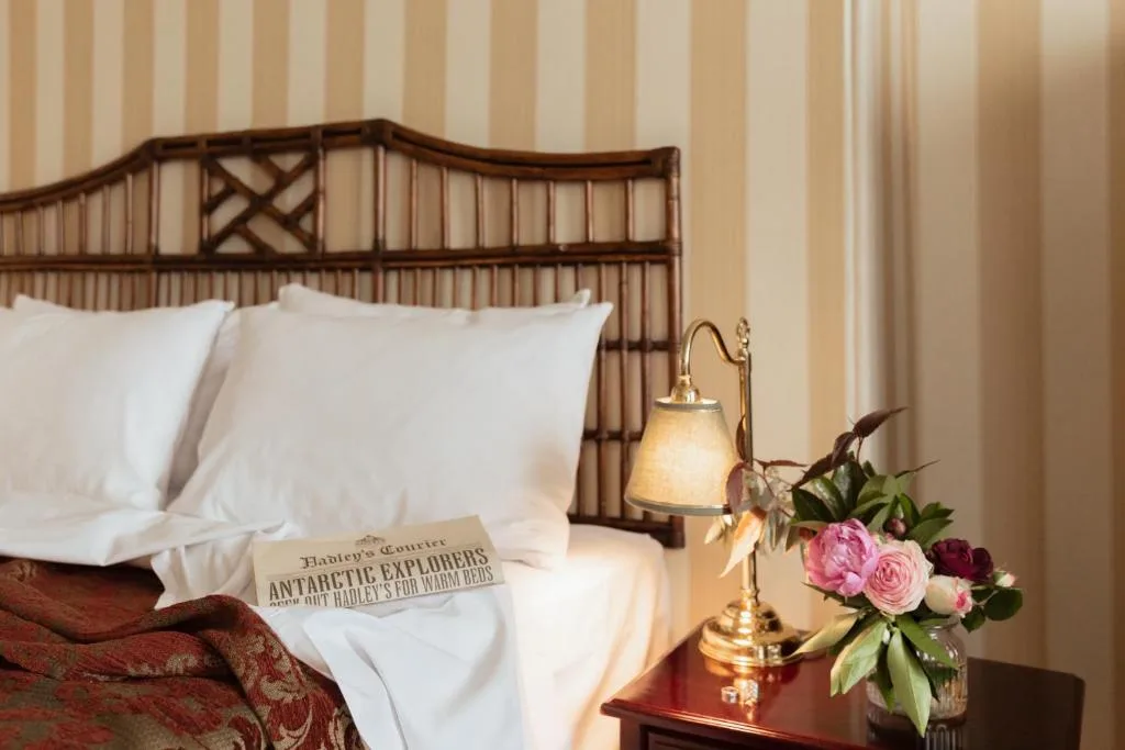 Hadley's Orient Hotel — 4