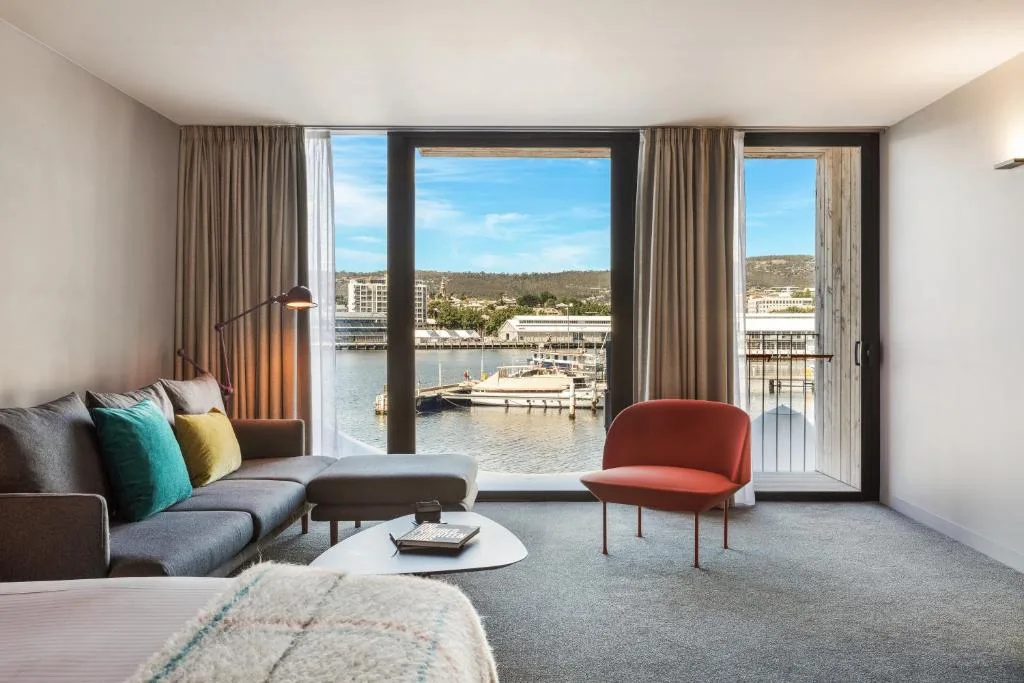 MACq 01 Hotel — 3