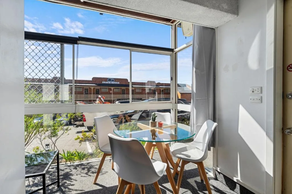 Coach House Launceston — 3