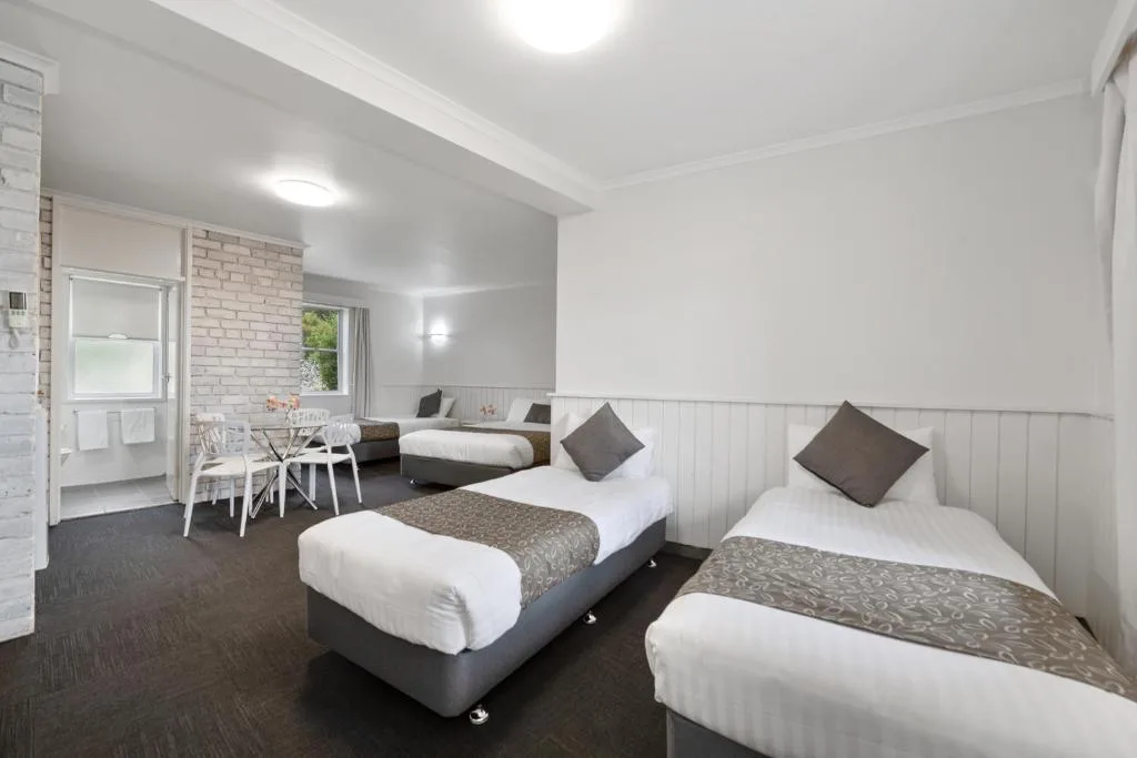 Coach House Launceston — 5
