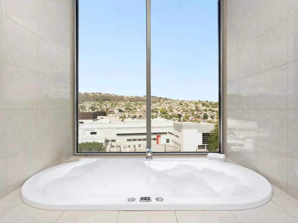 Mantra Charles Hotel — 3