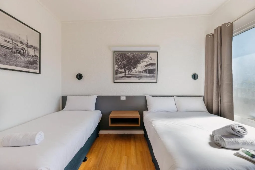 Boomerang Hotel — 2