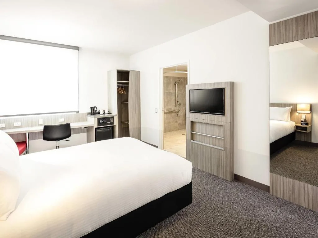 Ibis Mackay — 2